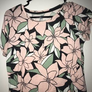 Flower tee shirt